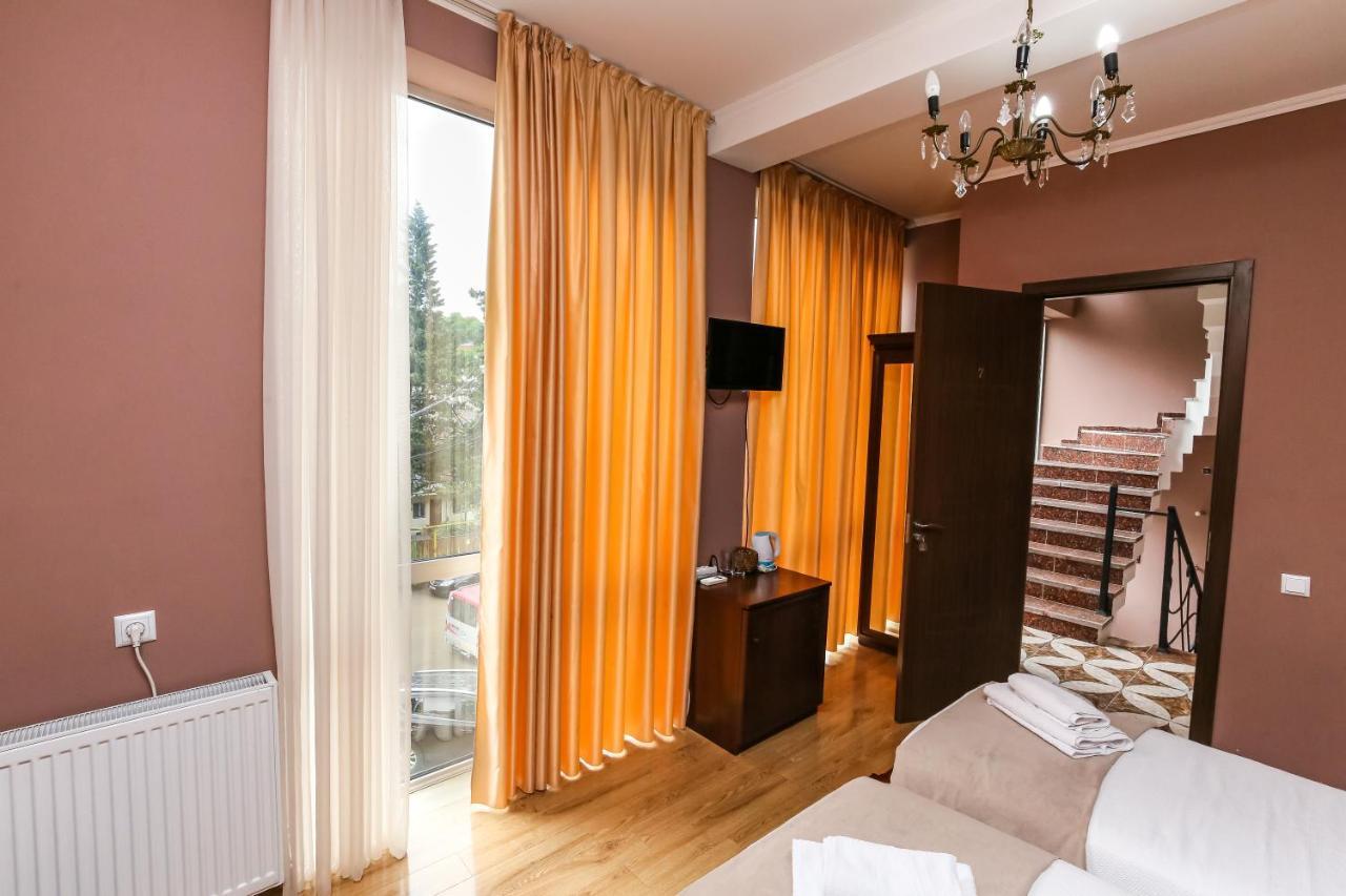 Hotel David Kutaissi Zimmer foto